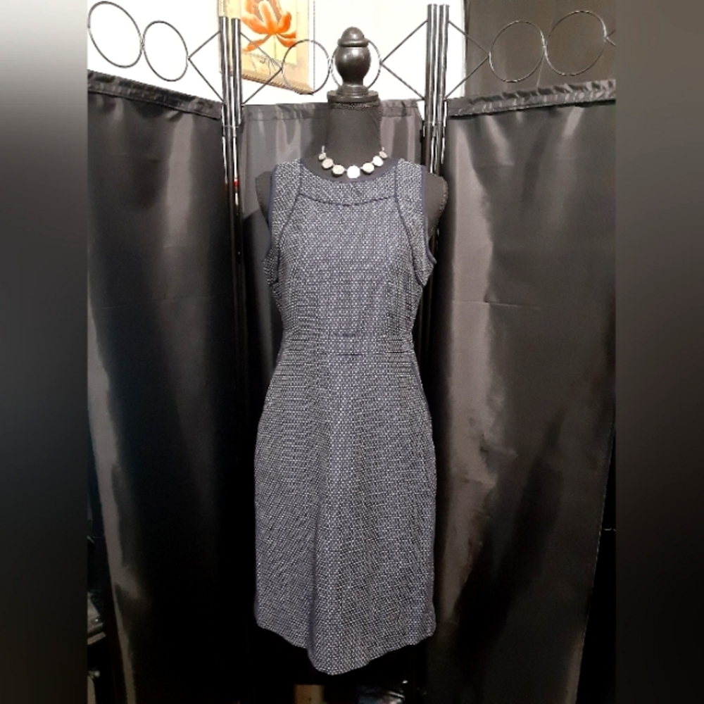 J. Crew Blue  and White Midi Sheath Dress Tweed Dotted Women's Size 4 Office